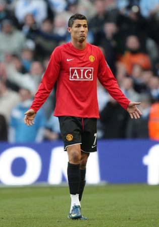 巴西队在阿森纳基地训练，安切洛蒂与阿尔特塔会面并合影