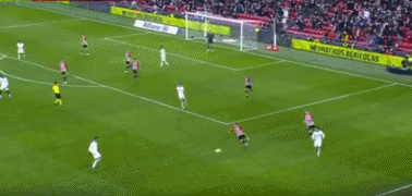 NBA焦点战：湖人客场逆转掘金,