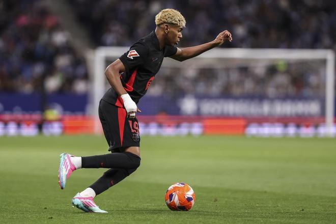 阿莫林：我的目标是在曼联待20年，我真心相信自己能做到